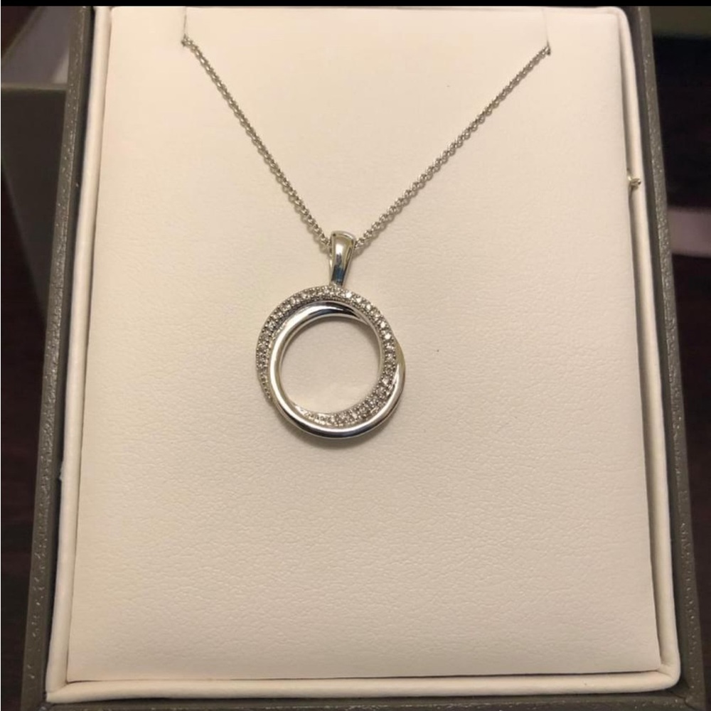 Michael Hill Necklace - Picture 2 of 3